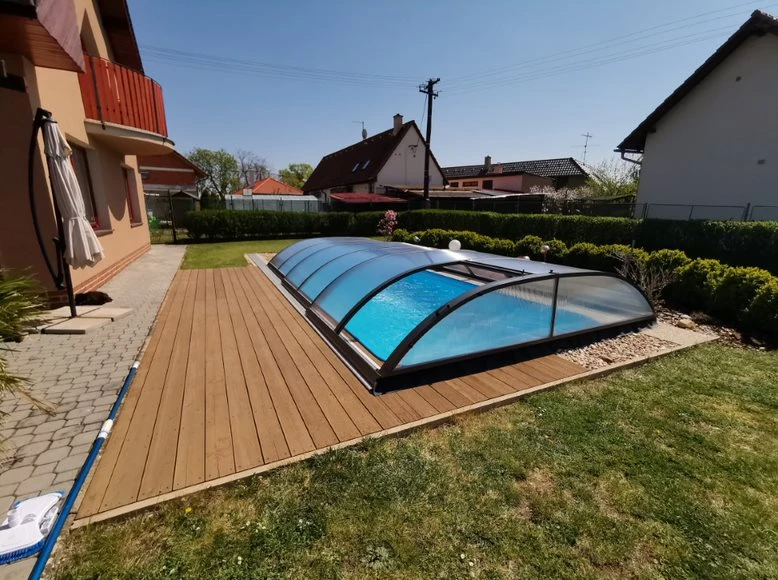 Павільйон Compact з прозорим полікарбонатом розміром 3.30х6.42х0.76м